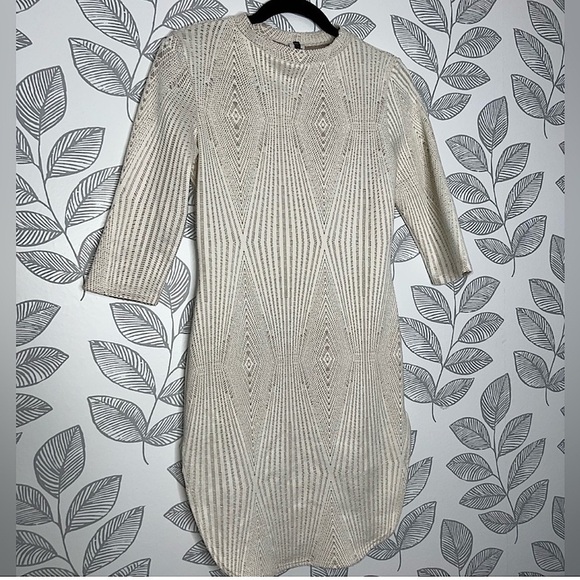 Codigo Dresses & Skirts - Codigo USA Vintage Dress L Cream 3/4 Sleeve‎ Bodycon Stretch Eyelet Crochet Look
